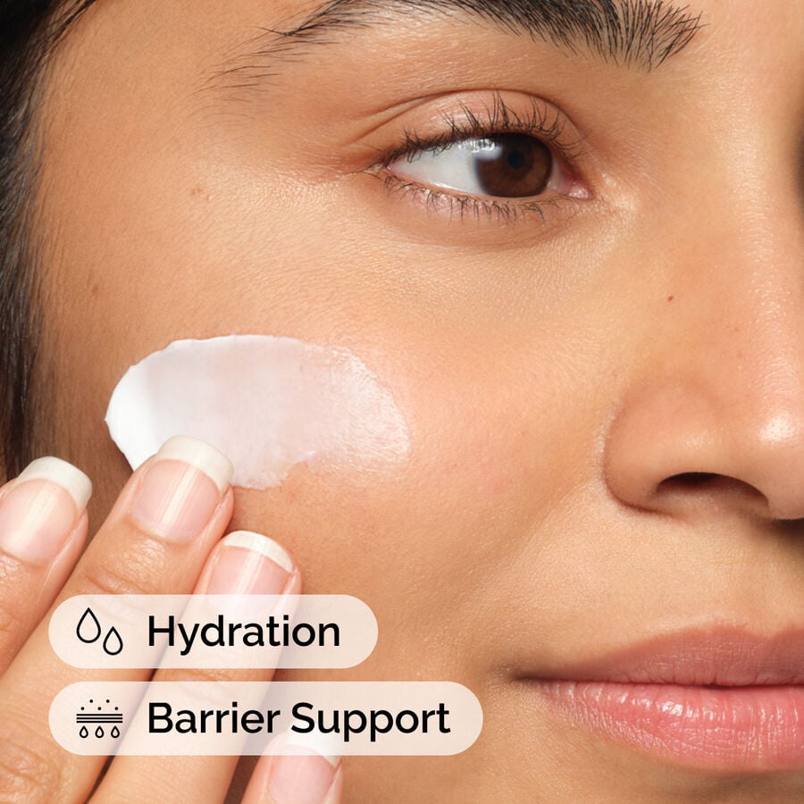 natural-moisturizing-factors-ha-u1 ord-natural-moisturizing-factors-ha-model-application-with-benefits.jpg